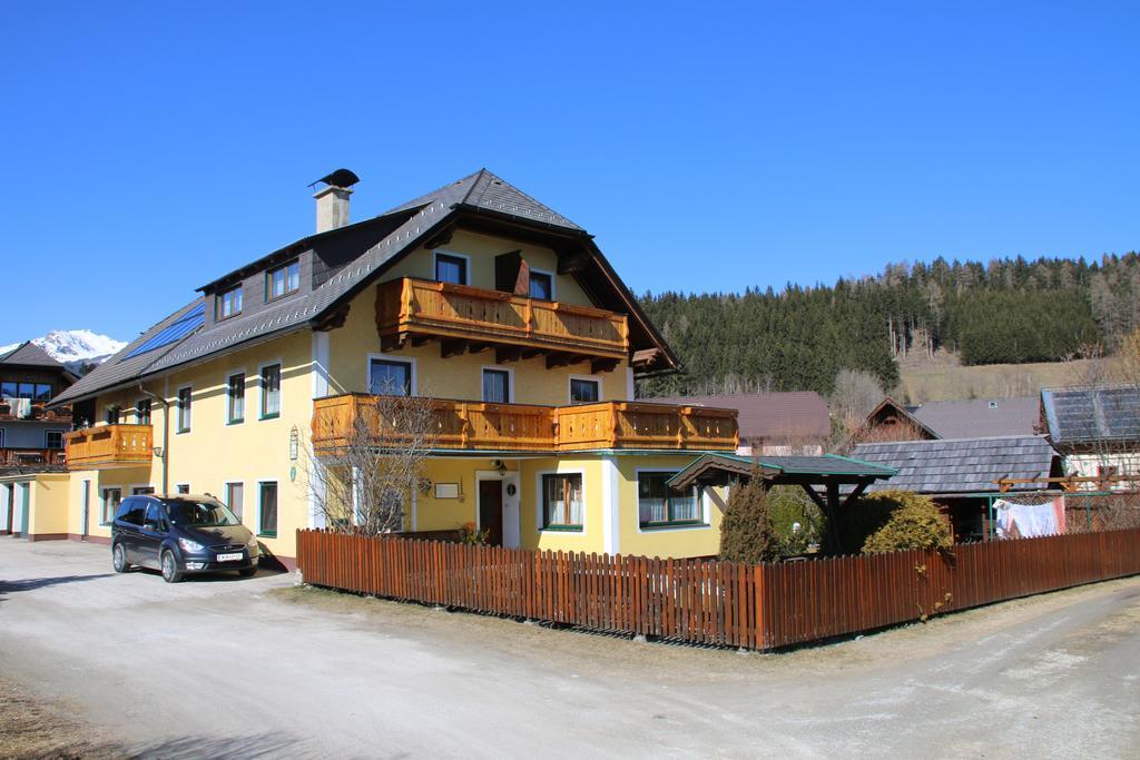 Haus Dorfer Bed & Breakfast Mariapfarr Ngoại thất bức ảnh